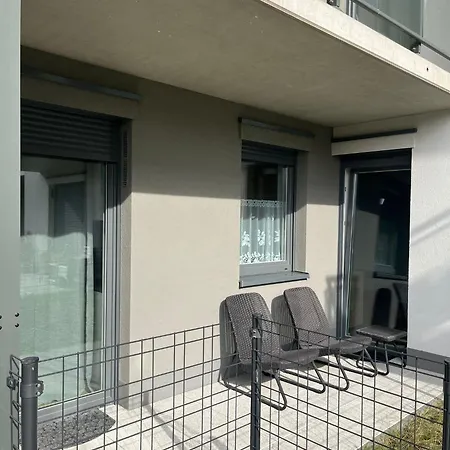 Browary Wroclawskie Prywatny Parking Silownia 3*